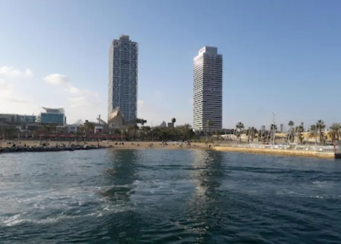 Cozy Yacht Lodge In Barcelona With Boat Tour Option