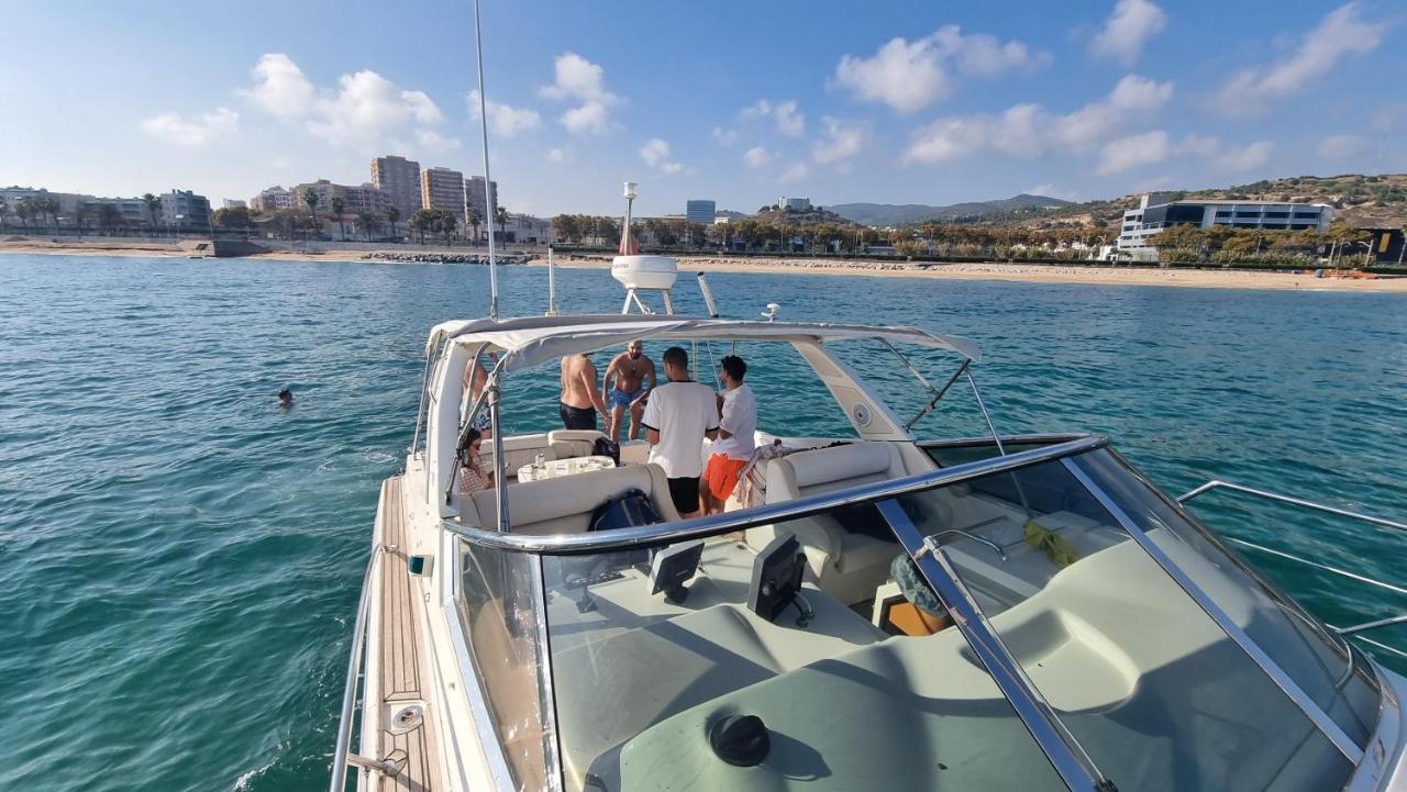 Botel Cozy Yacht In Barcelona With Boat Tour Option Sant Adria de Besos